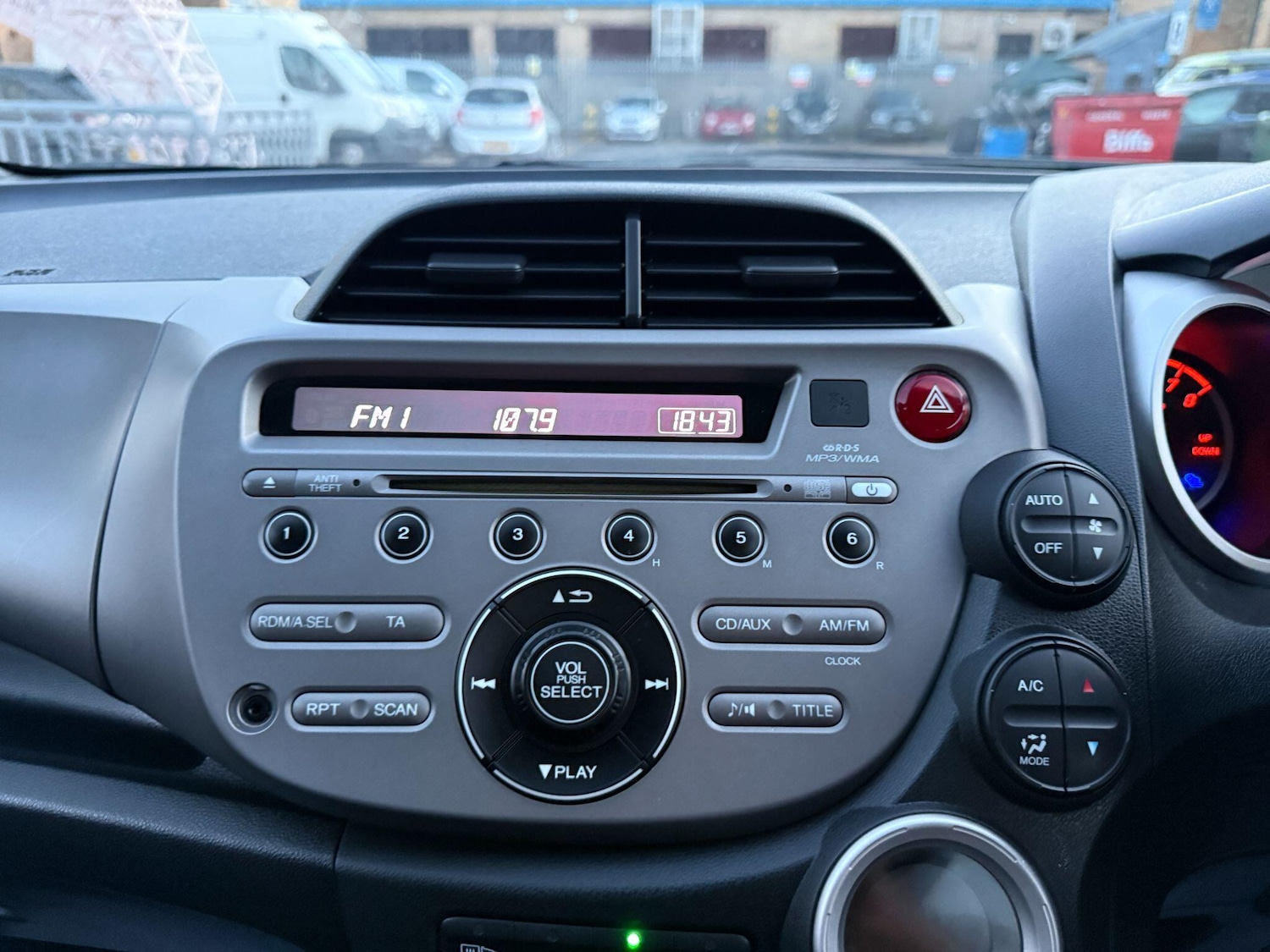 Used Honda Jazz 2011 for sale - 76167574: Photo 23