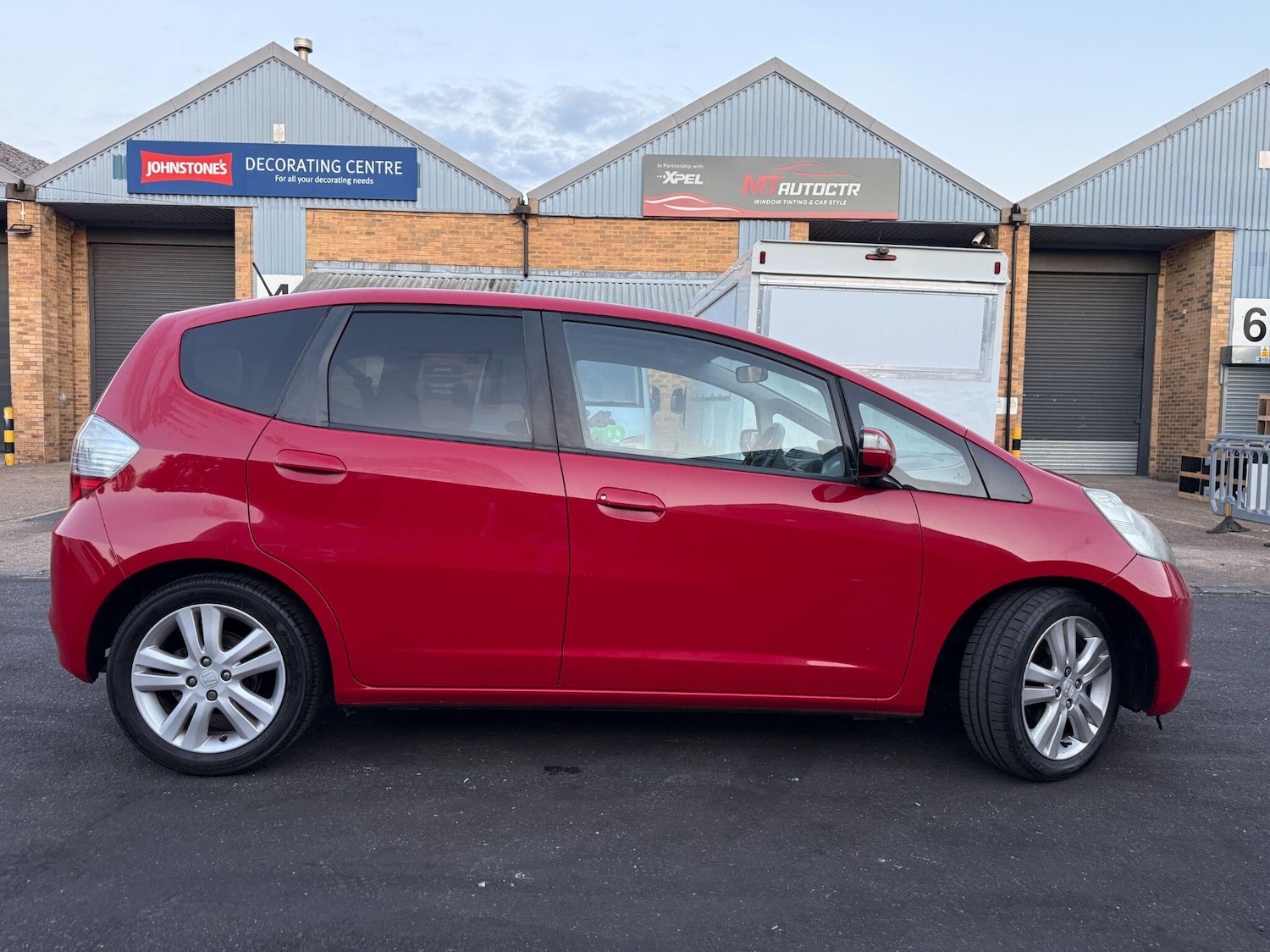 Used Honda Jazz 2011 for sale - 76167574: Photo 6