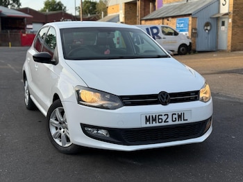 Used Volkswagen Polo 2013 for sale - 76440976: Photo