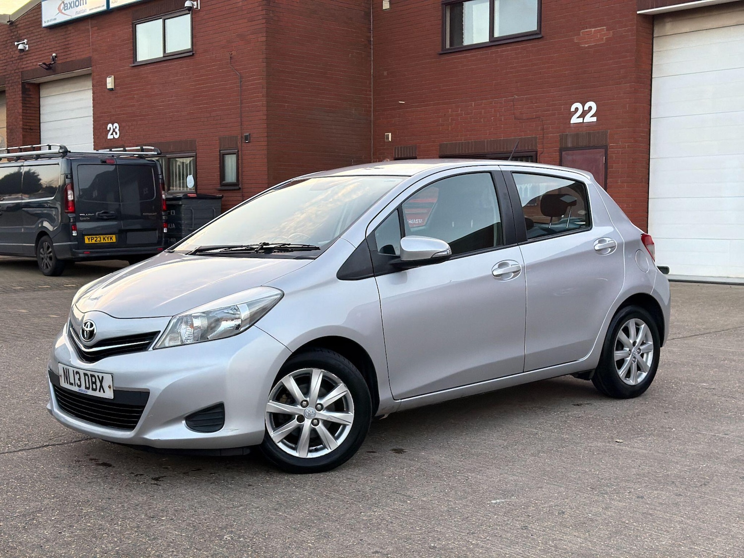 Used Toyota Yaris 2013 for sale - 77737918: Photo 12