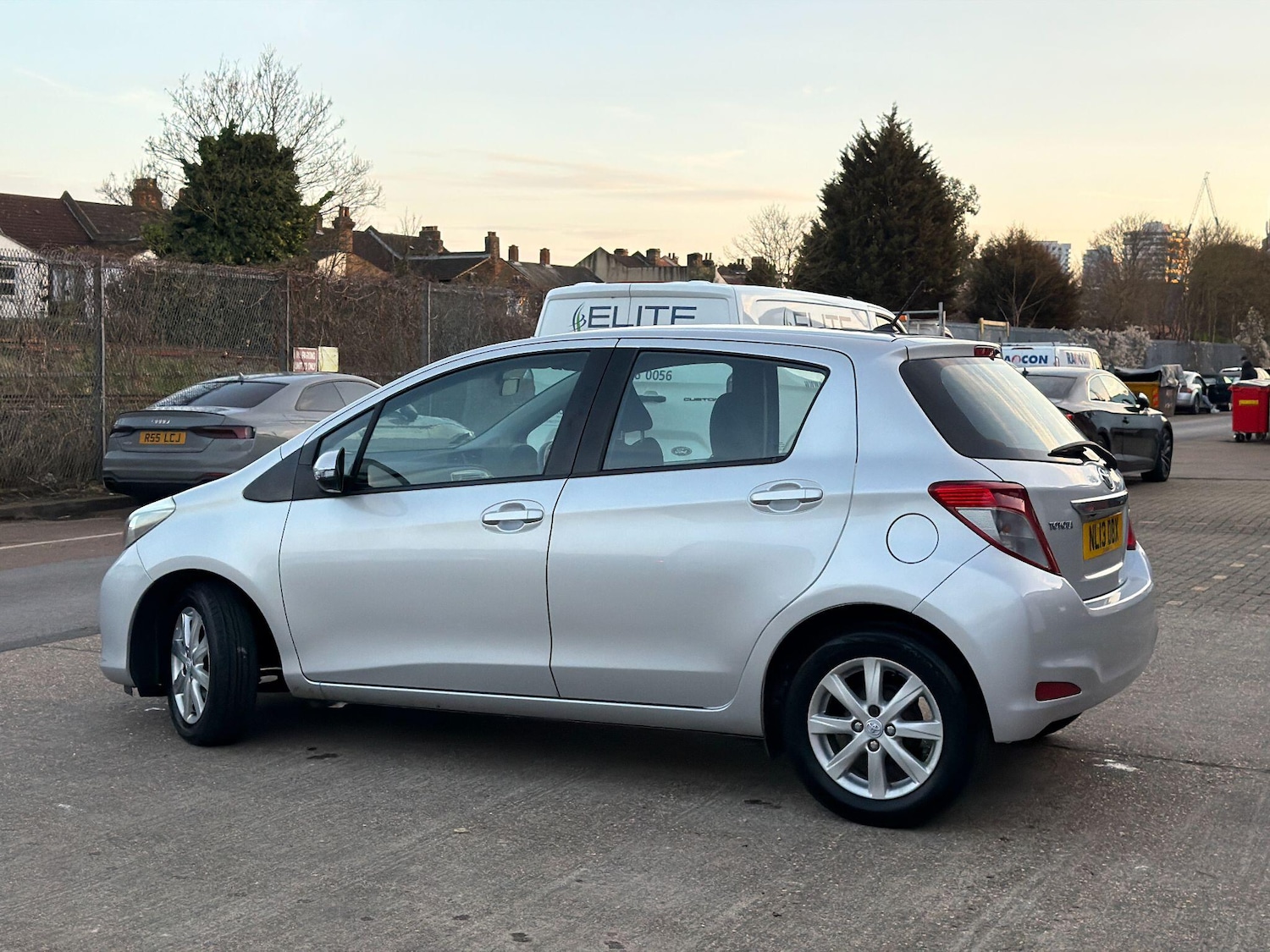 Used Toyota Yaris 2013 for sale - 77737918: Photo 14
