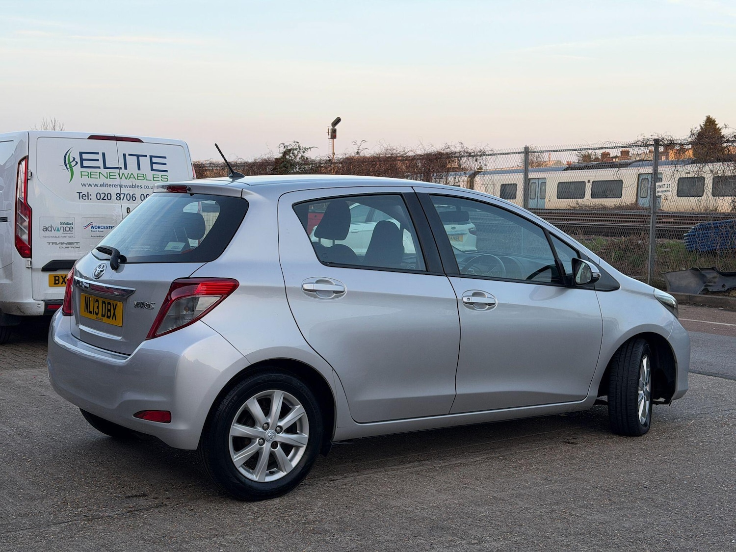 Used Toyota Yaris 2013 for sale - 77737918: Photo 7