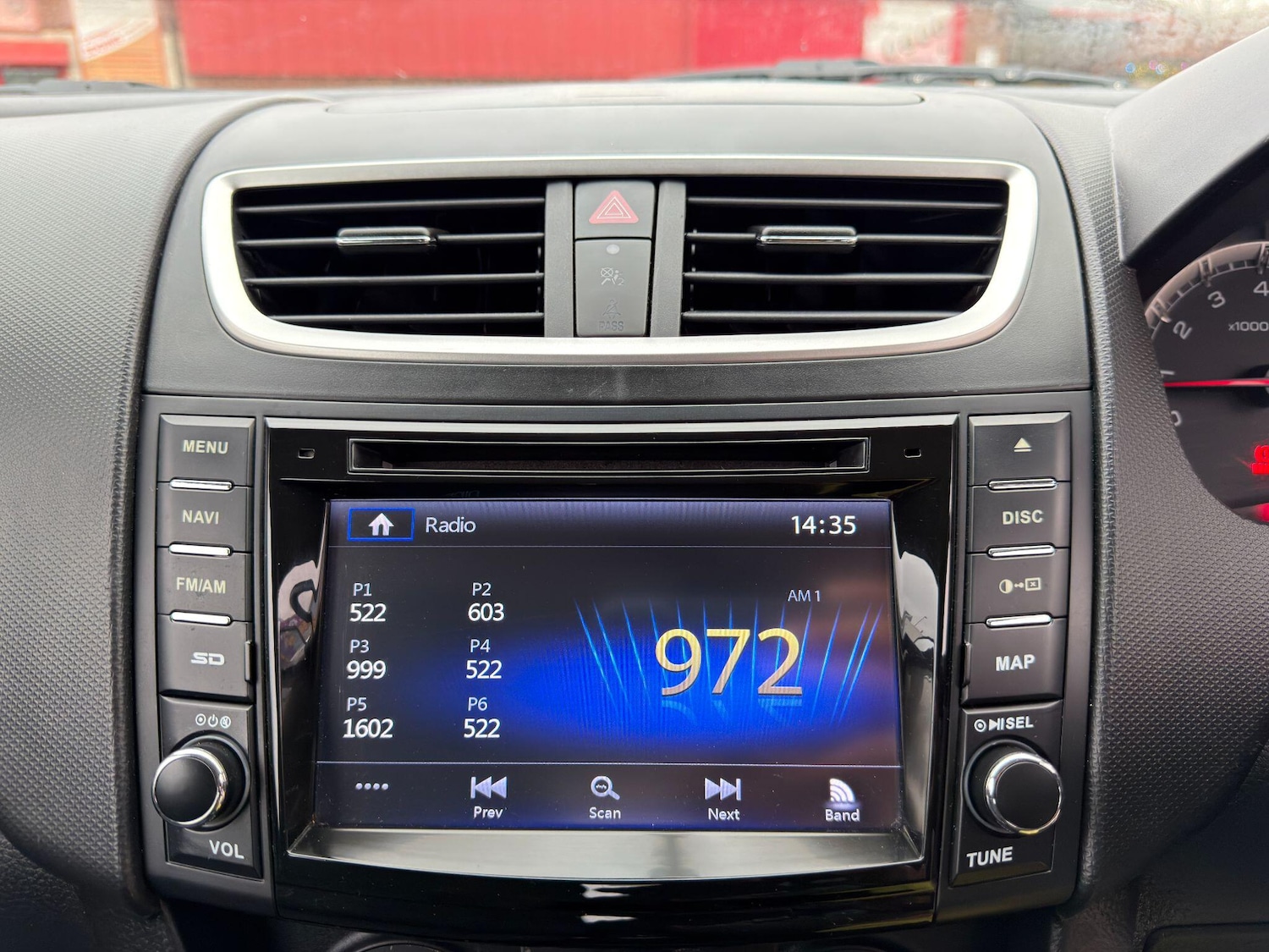 Used Suzuki Swift 2015 for sale - 76965194: Photo 22