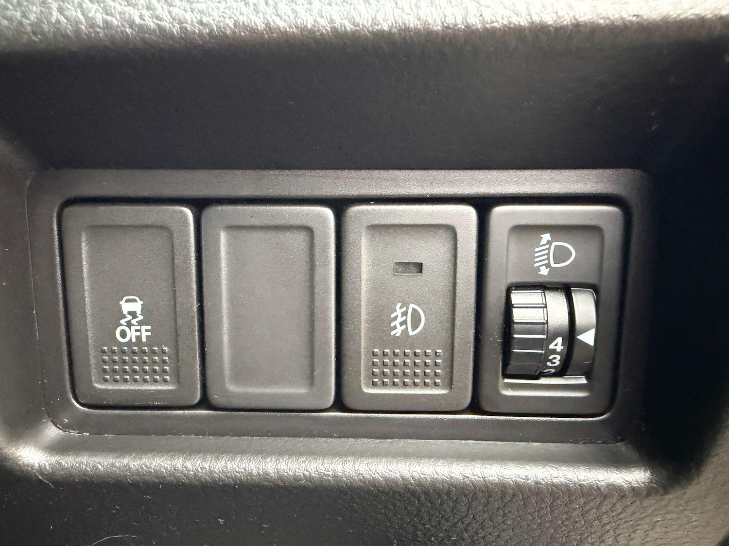 Used Suzuki Swift 2015 for sale - 76965194: Photo 27