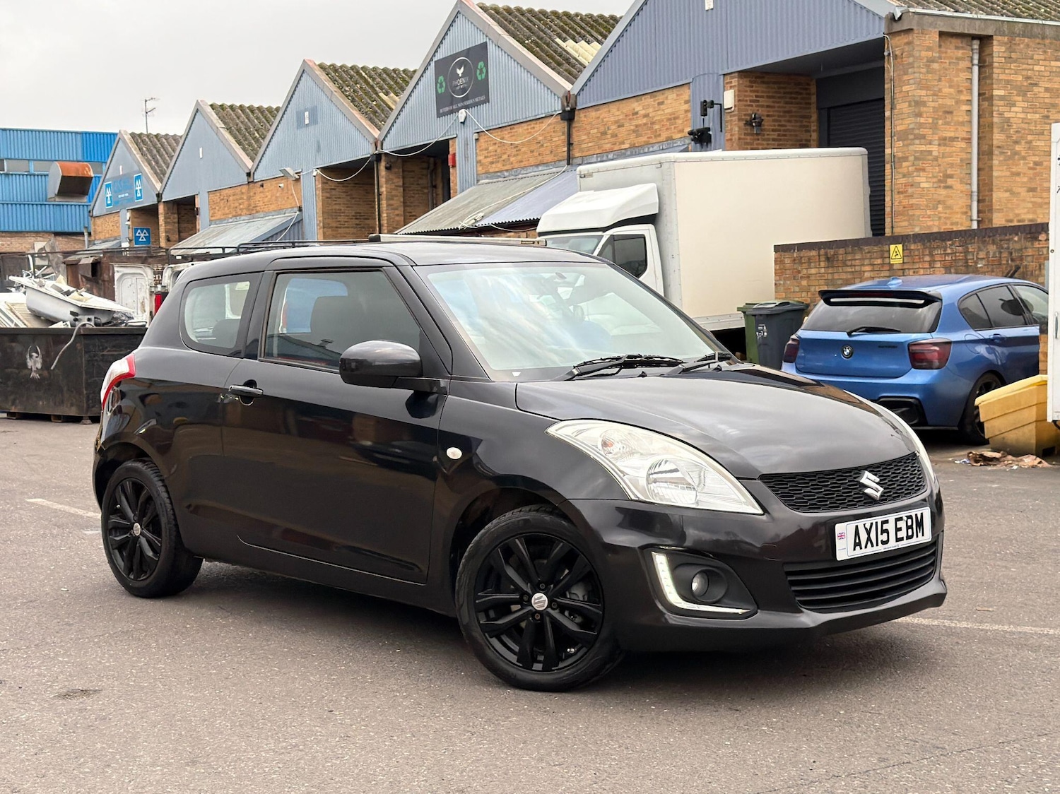 Used Suzuki Swift 2015 for sale - 76965194: Photo 4