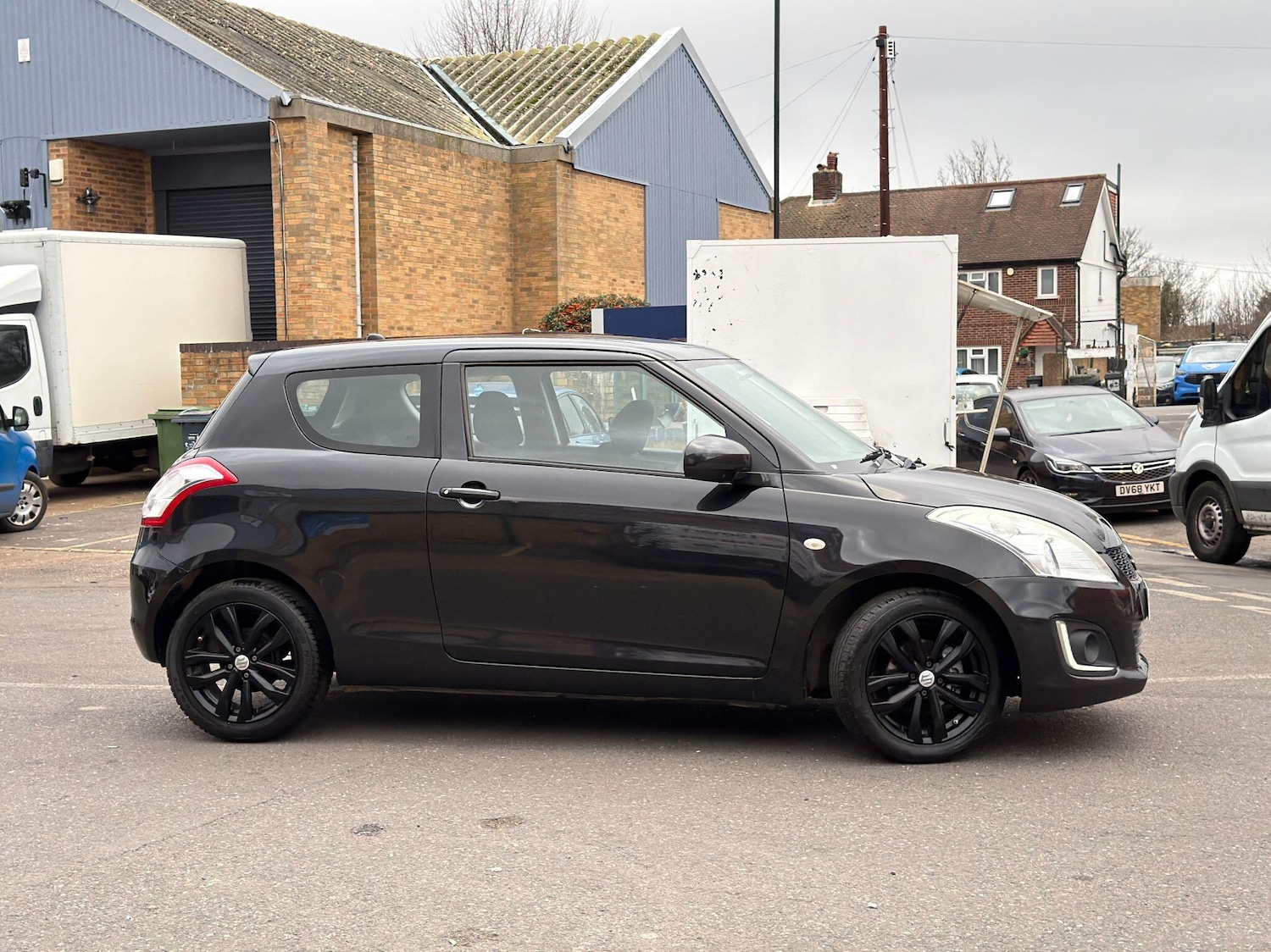 Used Suzuki Swift 2015 for sale - 76965194: Photo 6