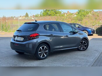 Used Peugeot 208 2018 for sale - 78230853: Photo