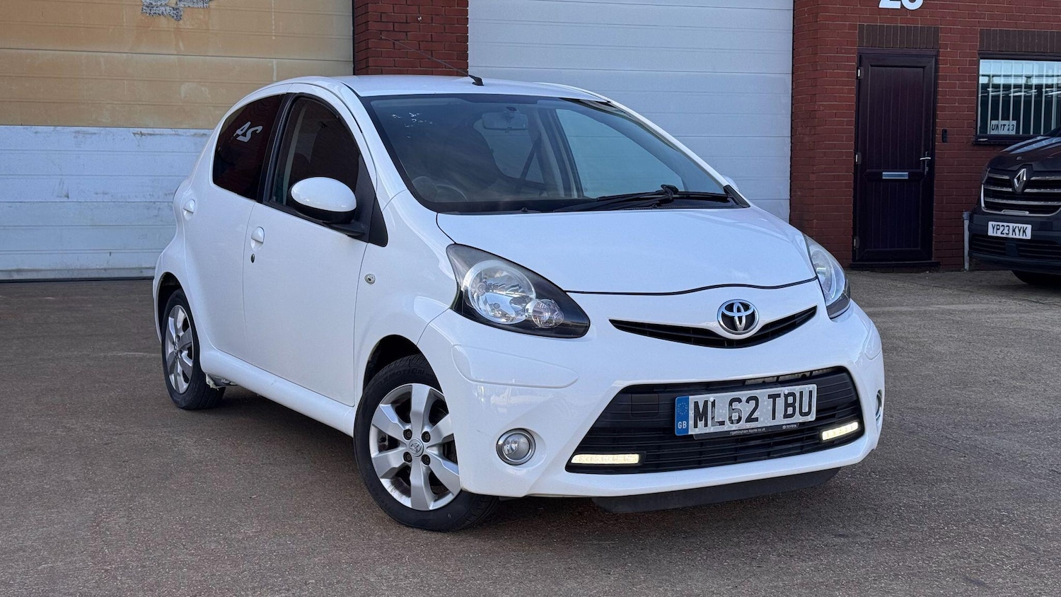 Used Toyota AYGO 2012 for sale - 77723567: Photo 4