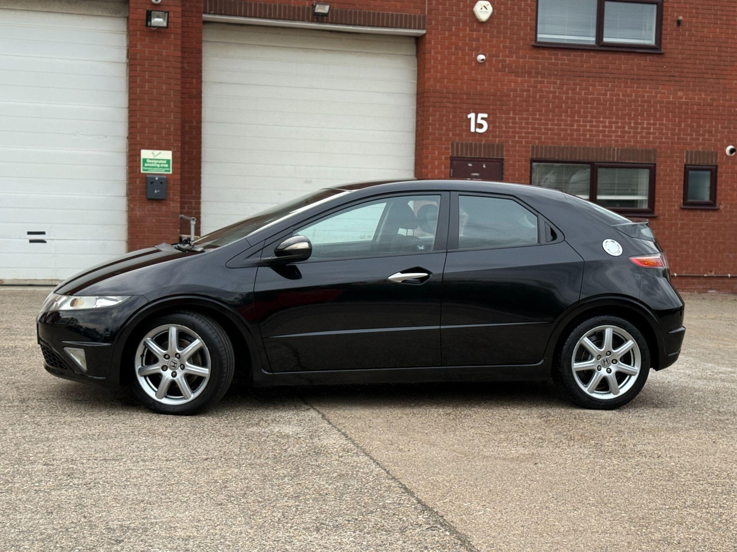 Used Honda Civic 2007 for sale - 76109693: Photo 17