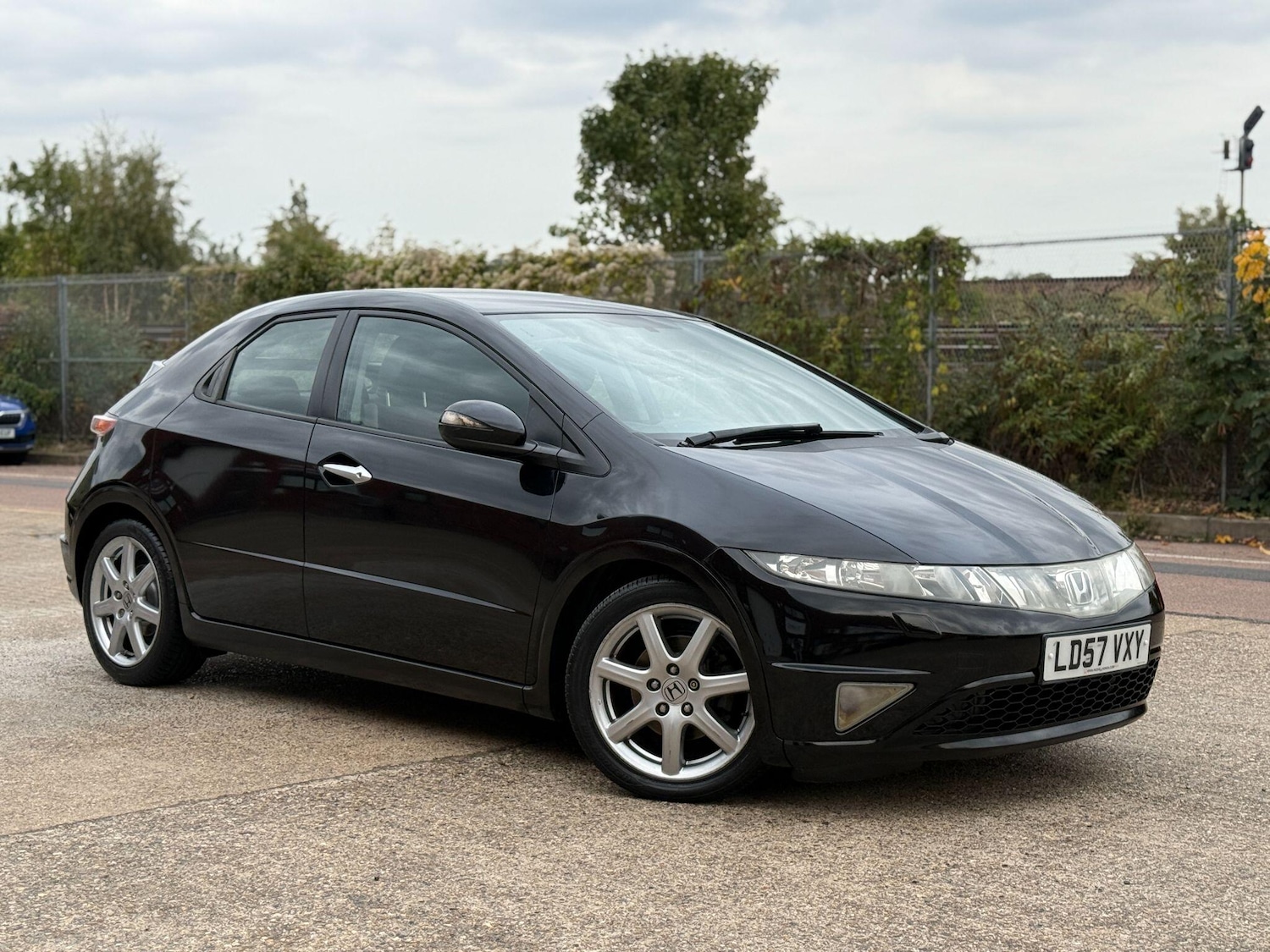 Used Honda Civic 2007 for sale - 76109693: Photo 3