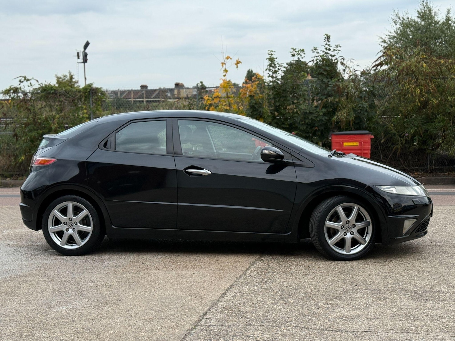 Used Honda Civic 2007 for sale - 76109693: Photo 5