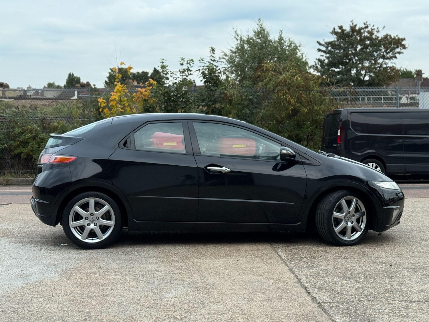 Used Honda Civic 2007 for sale - 76109693: Photo 6