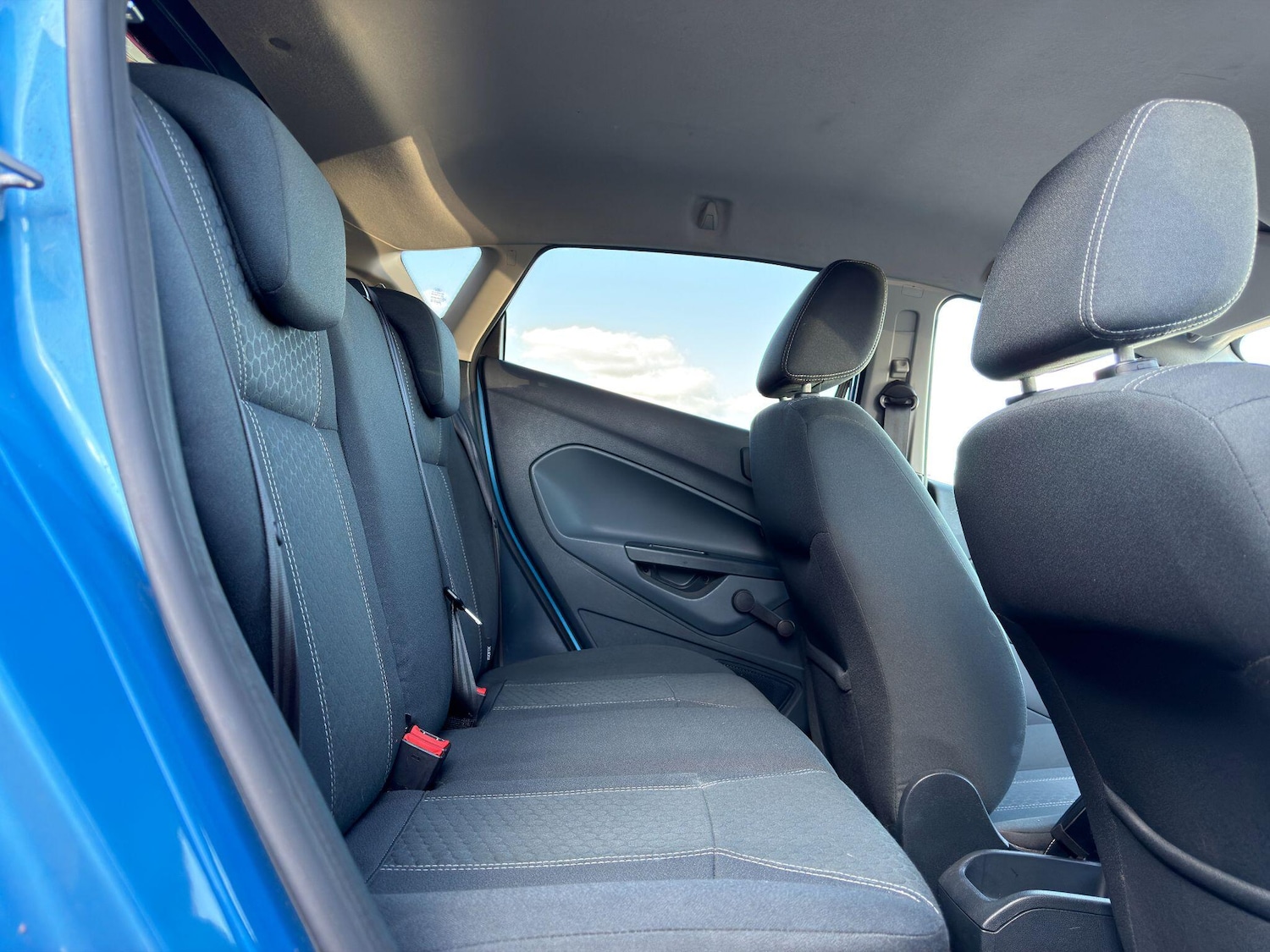 Used Ford Fiesta 2010 for sale - 78033954: Photo 15