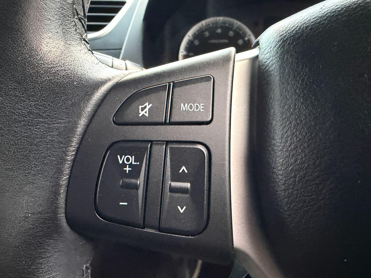 Used Suzuki Swift 2014 for sale - 76671381: Photo 26