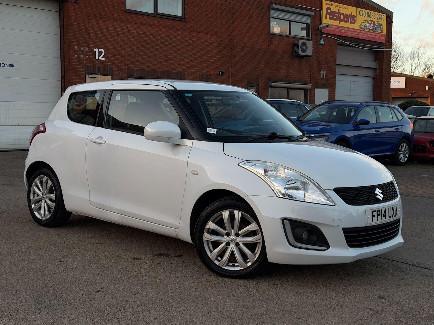 Used Suzuki Swift 2014 for sale - 76671381: Photo 4