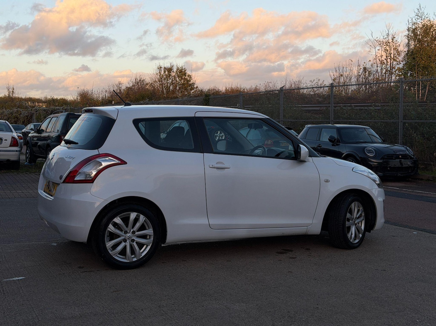 Used Suzuki Swift 2014 for sale - 76671381: Photo 7