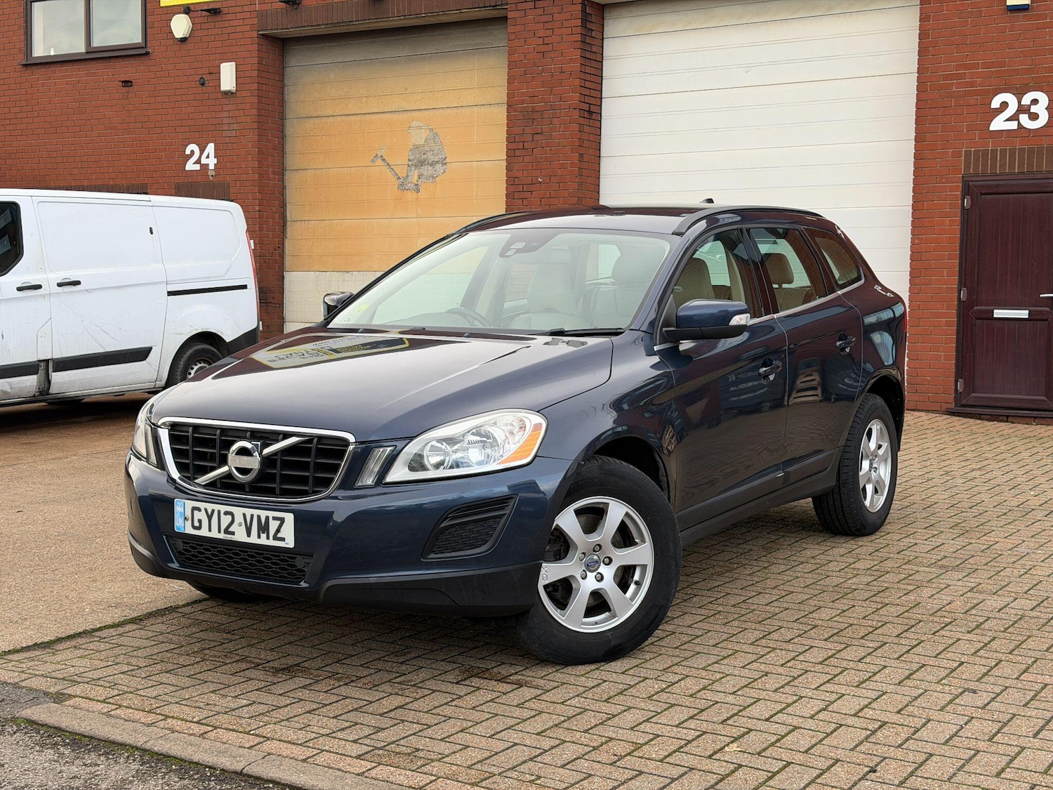 Used Volvo XC60 2012 for sale - 76866137: Photo 14