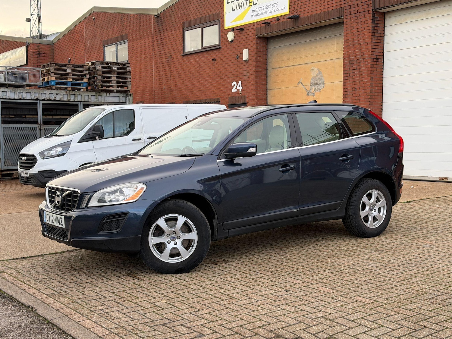 Used Volvo XC60 2012 for sale - 76866137: Photo 15