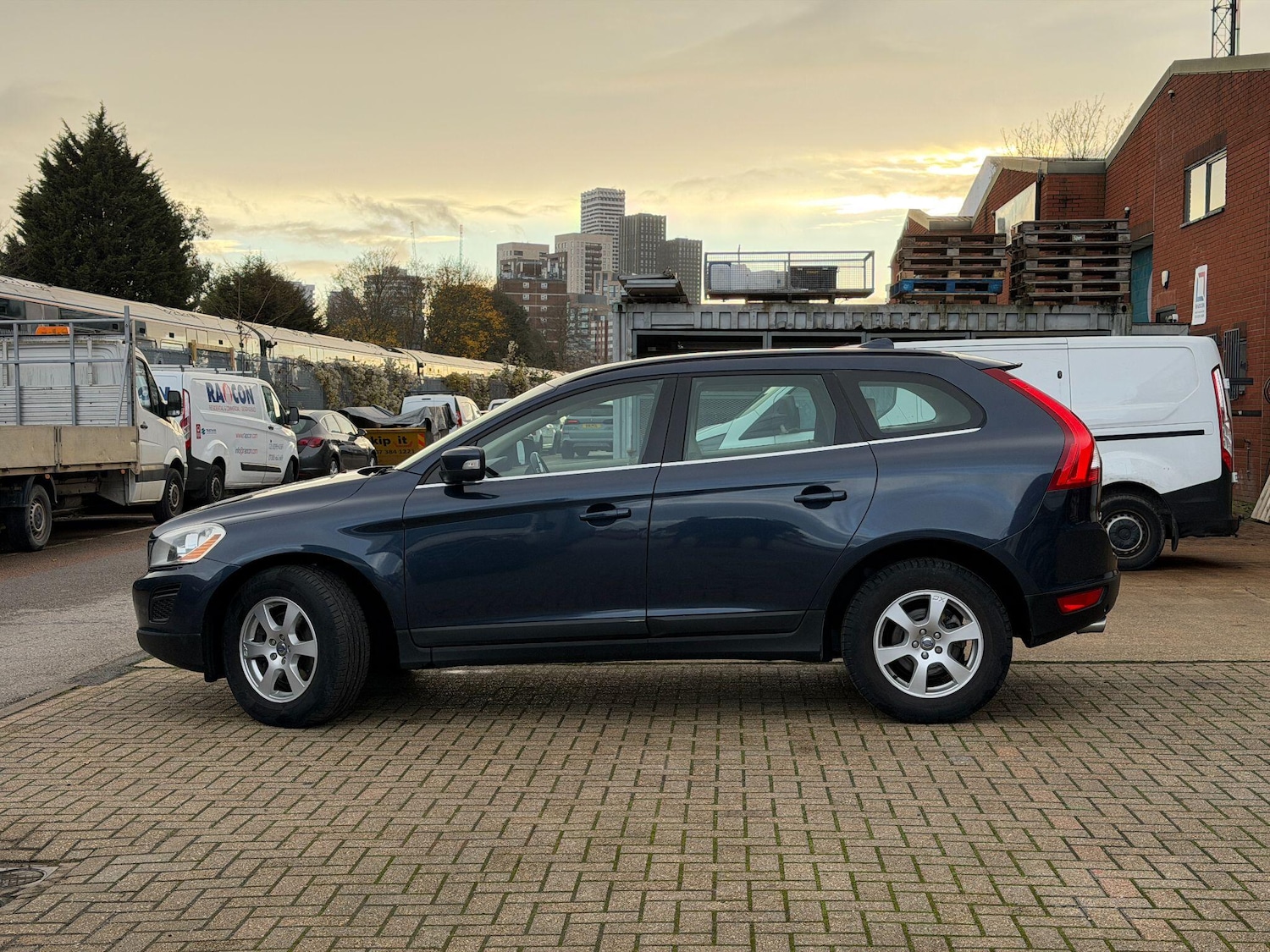 Used Volvo XC60 2012 for sale - 76866137: Photo 16