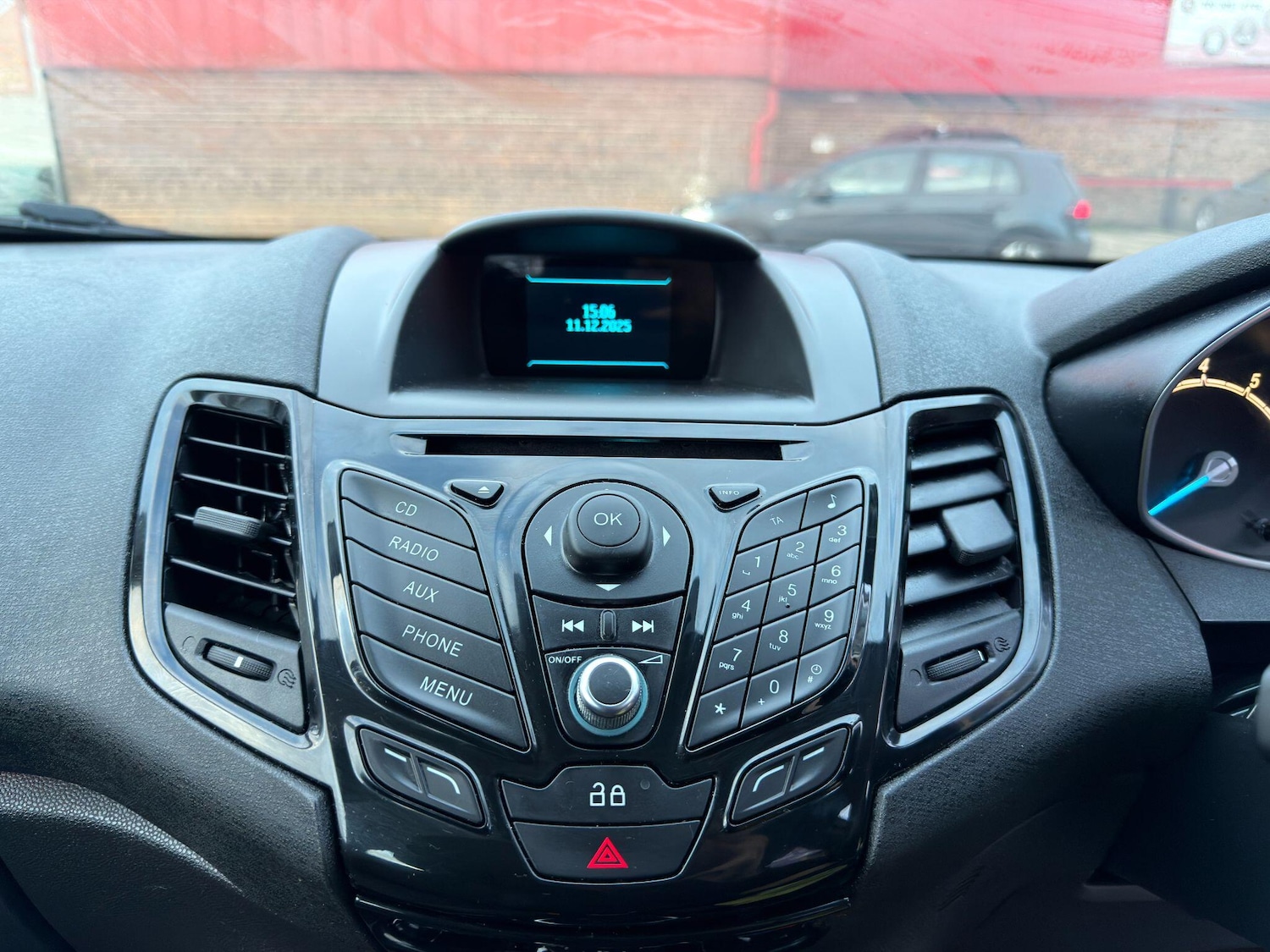 Used Ford Fiesta 2013 for sale - 76935834: Photo 24