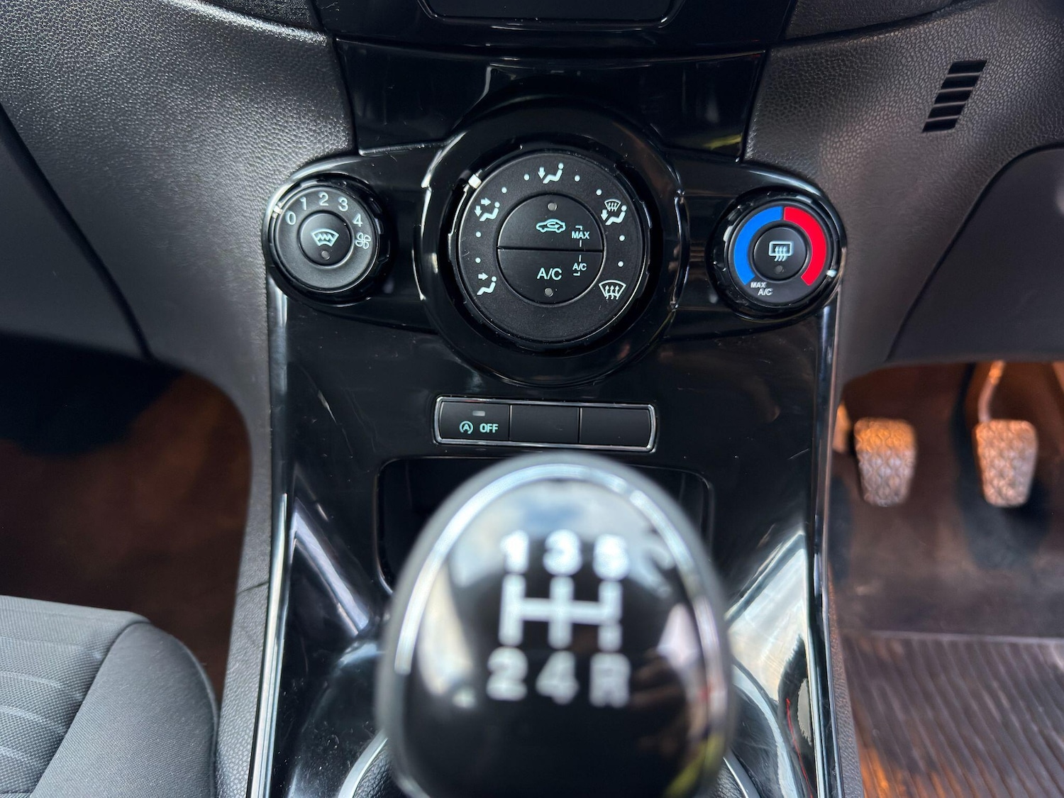 Used Ford Fiesta 2013 for sale - 76935834: Photo 26