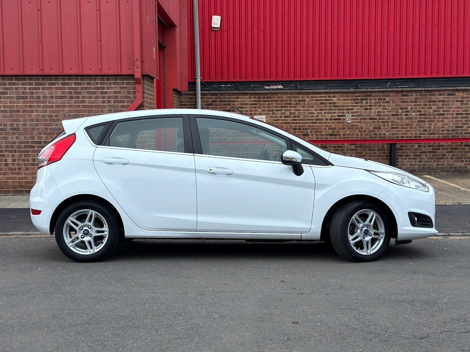 Used Ford Fiesta 2013 for sale - 76935834: Photo 6