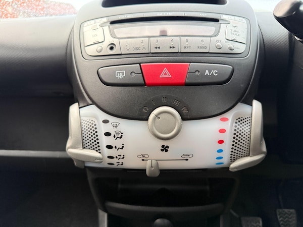 Used Peugeot 107 2013 for sale - 75808645: Photo 28