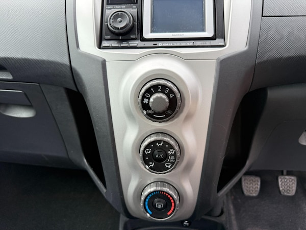 Used Toyota Yaris 2008 for sale - 76020329: Photo 27