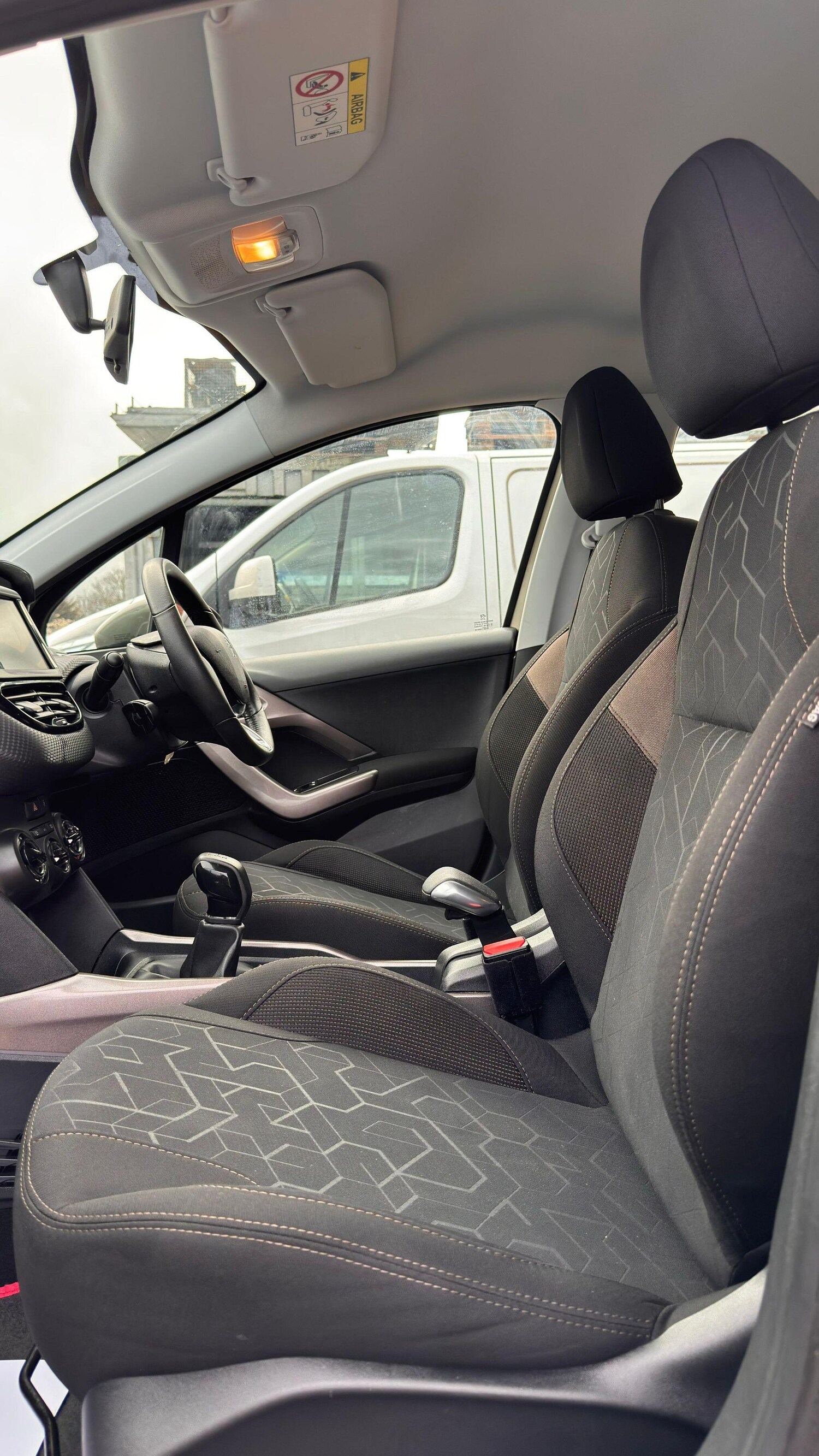 Used Peugeot 2008 2015 for sale - 77479448: Photo 23