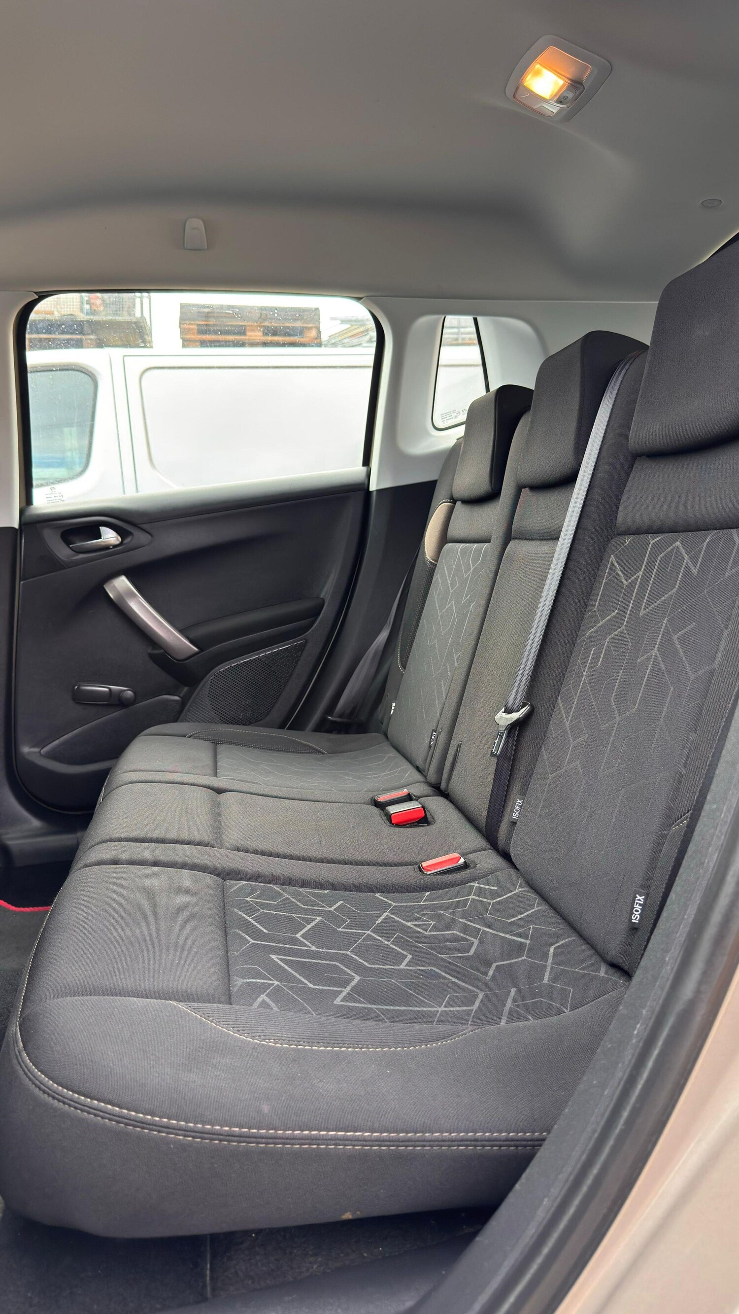 Used Peugeot 2008 2015 for sale - 77479448: Photo 25