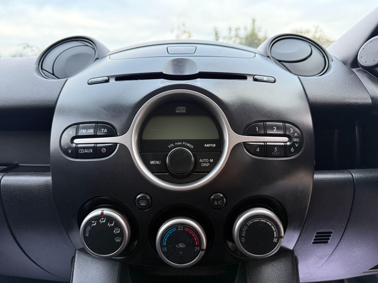 Used Mazda Mazda2 2009 for sale - 76095137: Photo 22