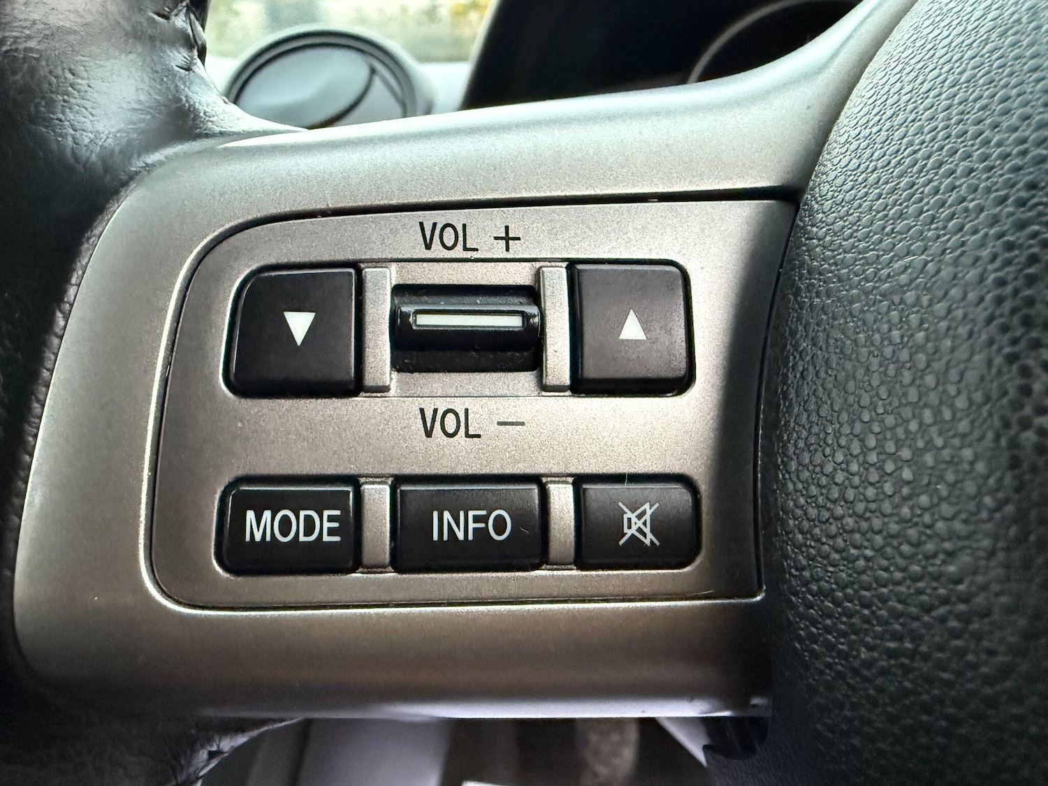 Used Mazda Mazda2 2009 for sale - 76095137: Photo 24
