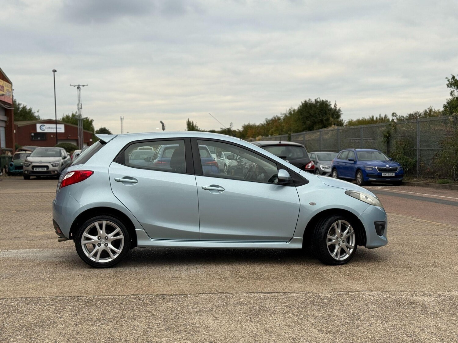 Used Mazda Mazda2 2009 for sale - 76095137: Photo 5