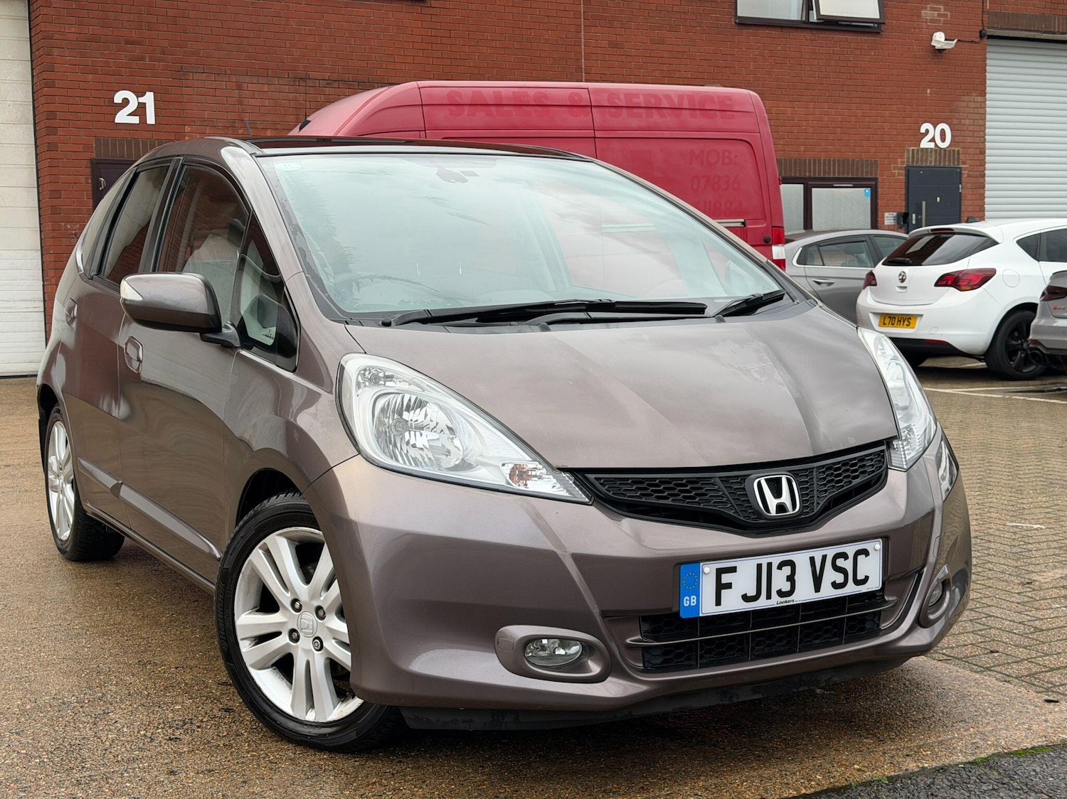 Used Honda Jazz 2013 for sale - 76584613: Photo 1
