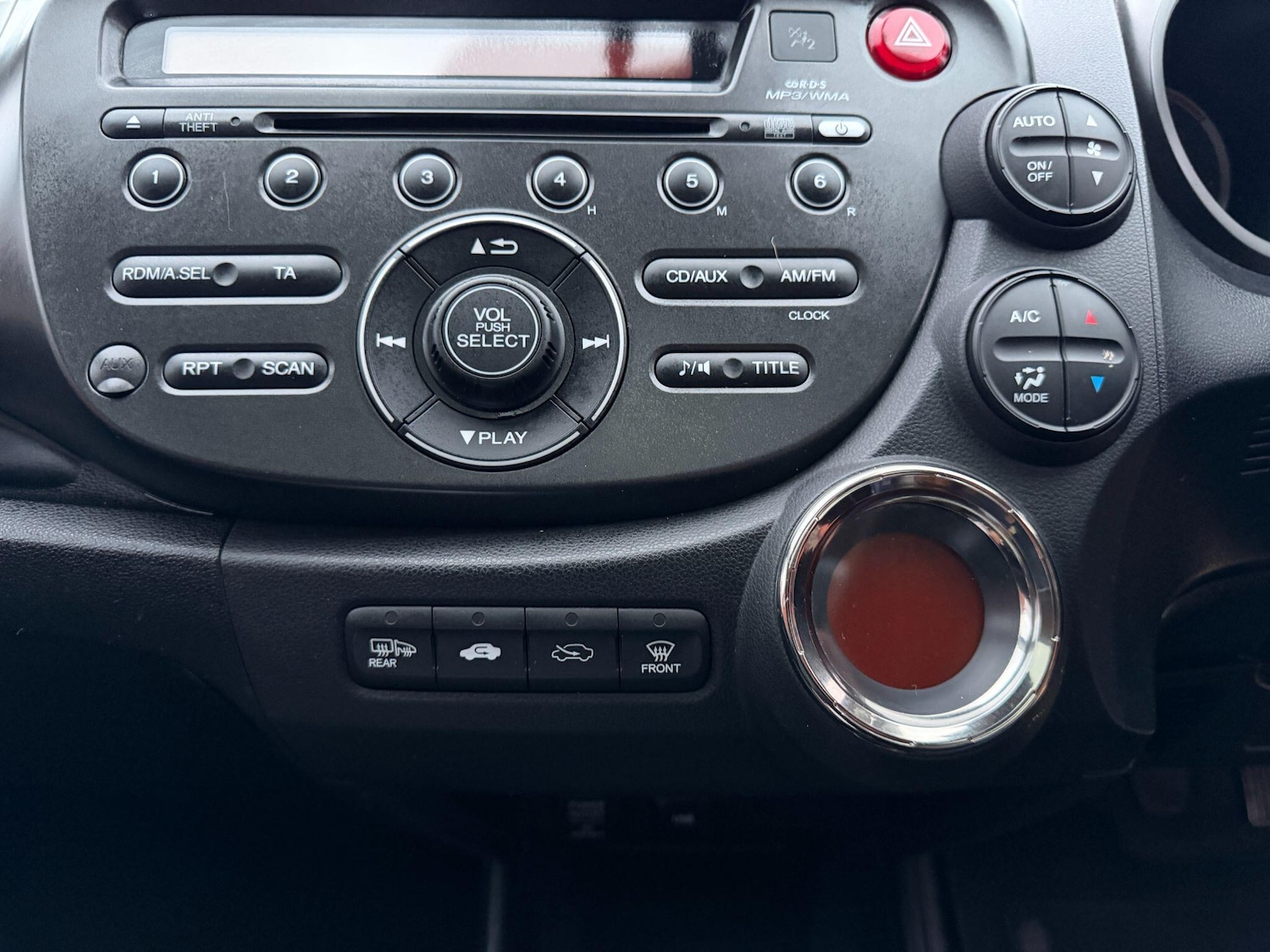 Used Honda Jazz 2013 for sale - 76584613: Photo 23