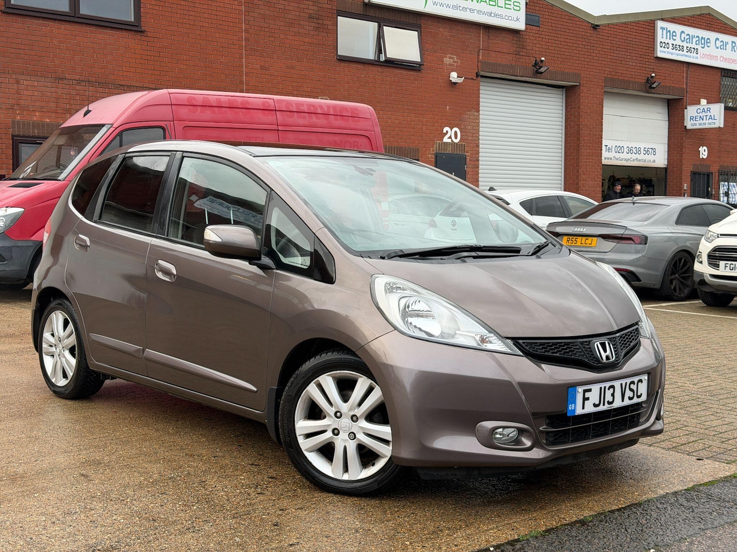 Used Honda Jazz 2013 for sale - 76584613: Photo 3