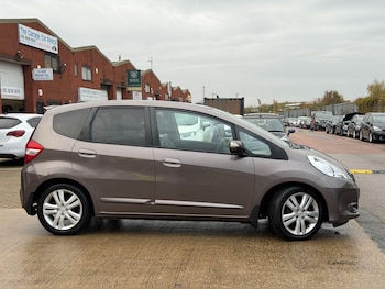 Used Honda Jazz 2013 for sale - 76584613: Photo
