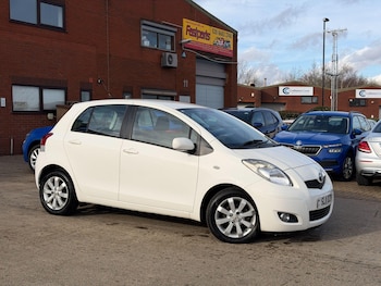 Used Toyota Yaris 2011 for sale - 77633873: Photo