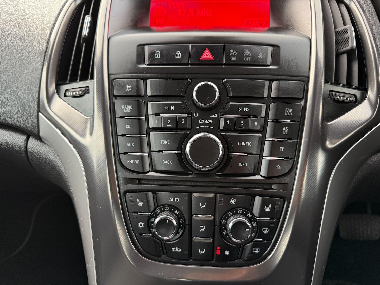 Used Vauxhall Astra 2012 for sale - 76424174: Photo 29