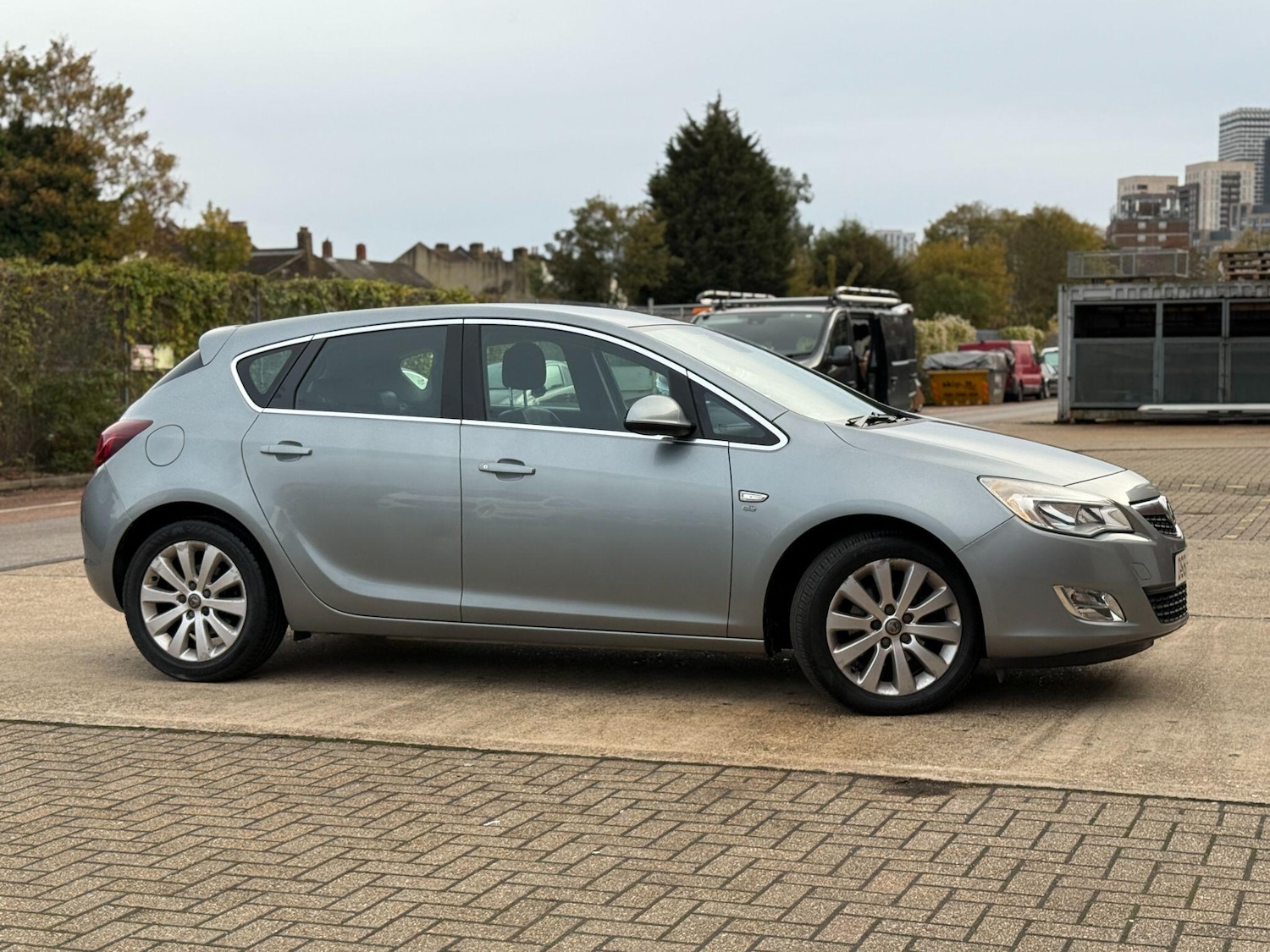Used Vauxhall Astra 2012 for sale - 76424174: Photo 6