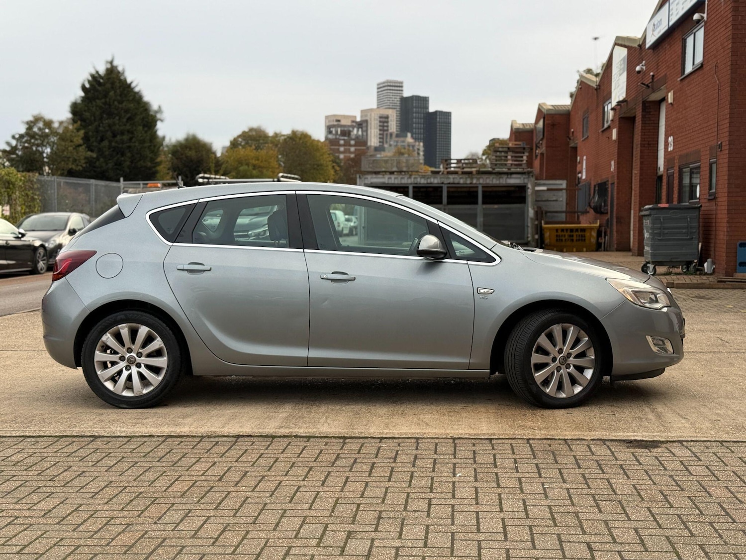 Used Vauxhall Astra 2012 for sale - 76424174: Photo 7