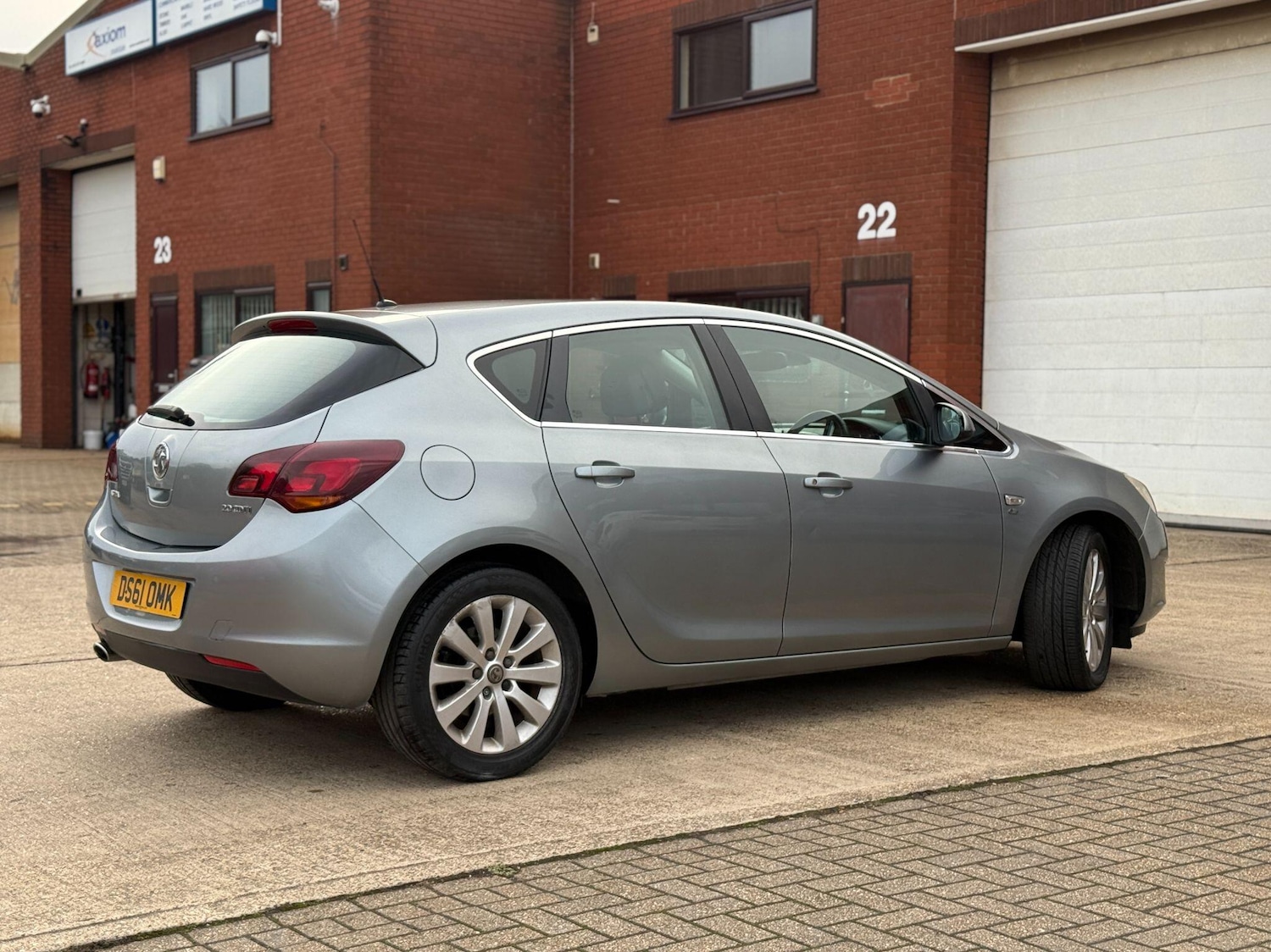 Used Vauxhall Astra 2012 for sale - 76424174: Photo 9