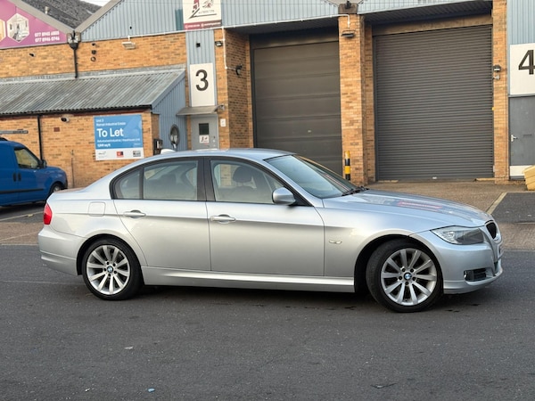 Used BMW 3 Series 2009 for sale - 75459459: Photo 4