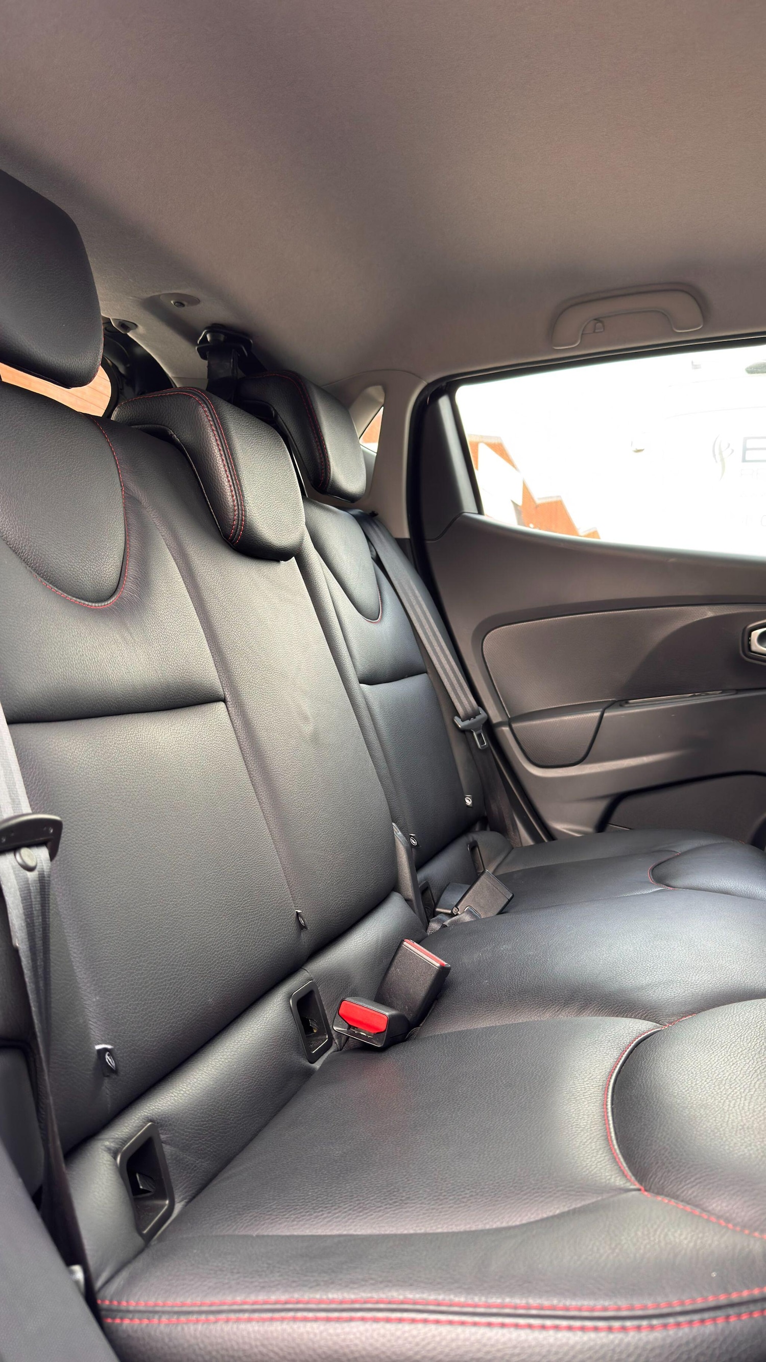 Used Renault Clio 2015 for sale - 77612506: Photo 20