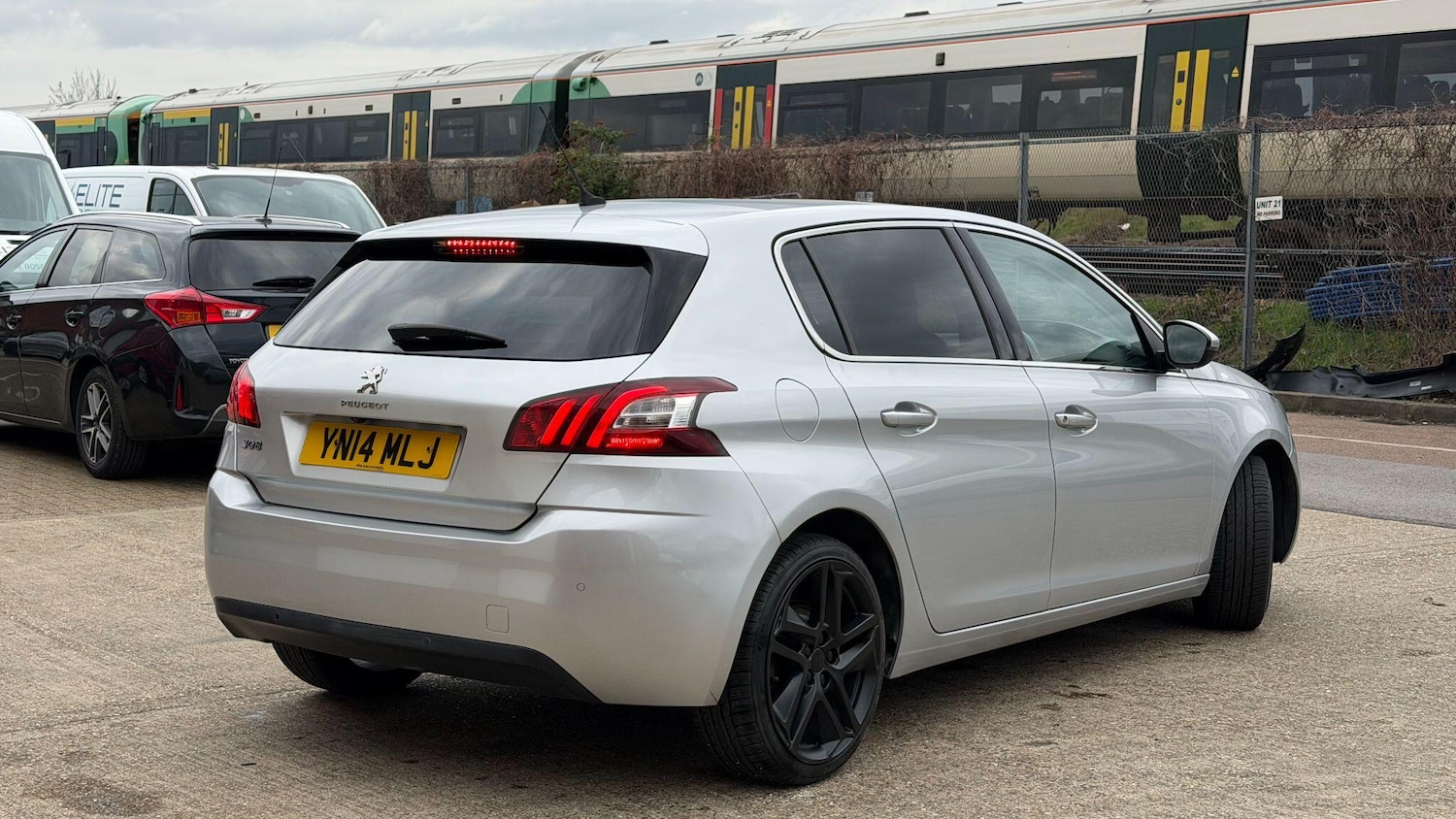 Used Peugeot 308 2014 for sale - 78087131: Photo 9