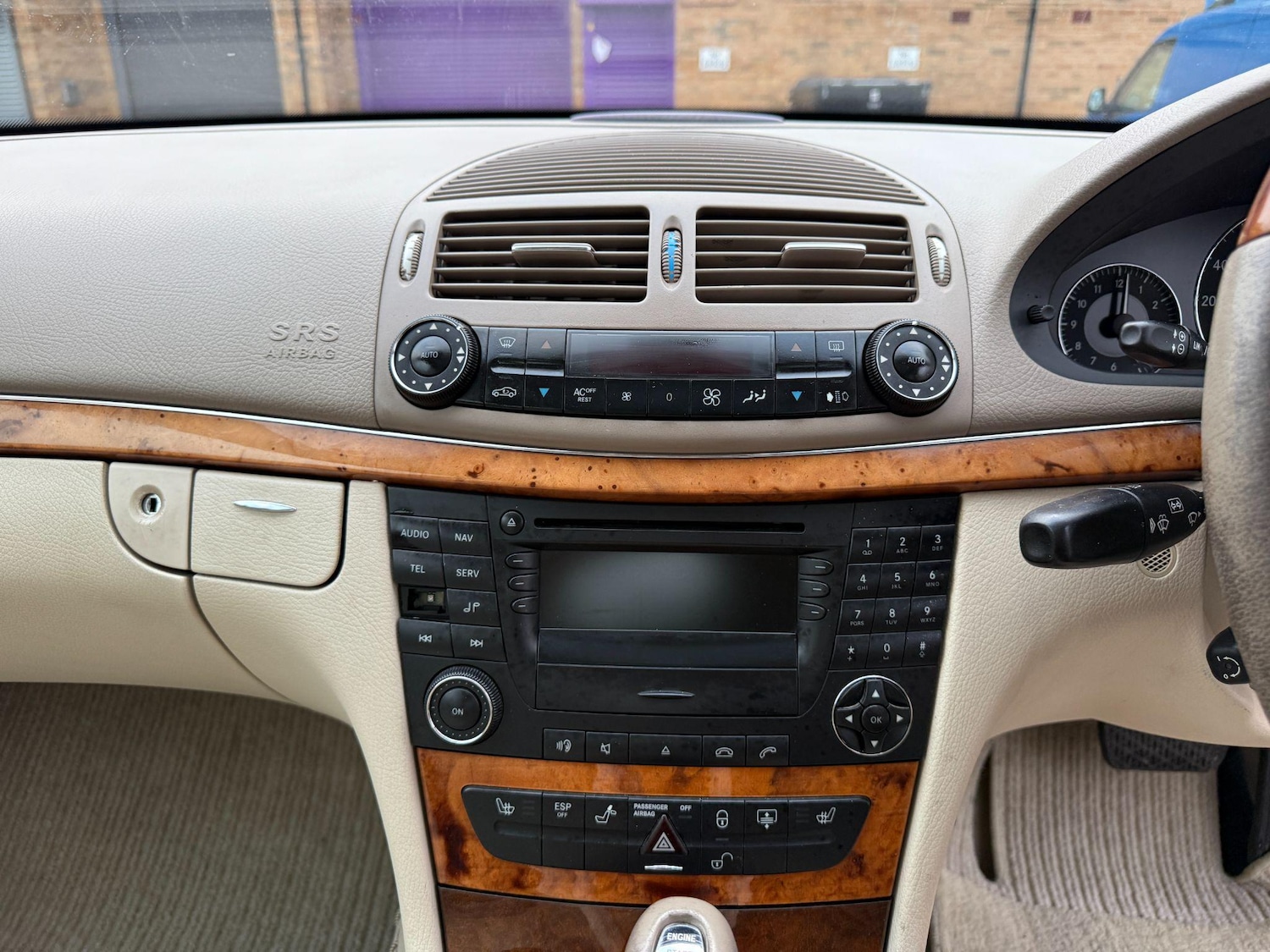 Used Mercedes-Benz E Class 2002 for sale - 77091420: Photo 24