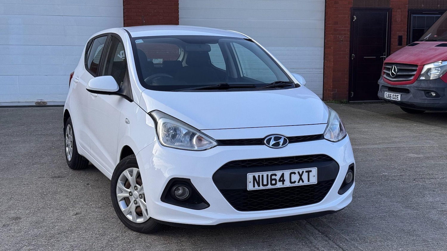 Used Hyundai i10 2014 for sale - 77737712: Photo 1