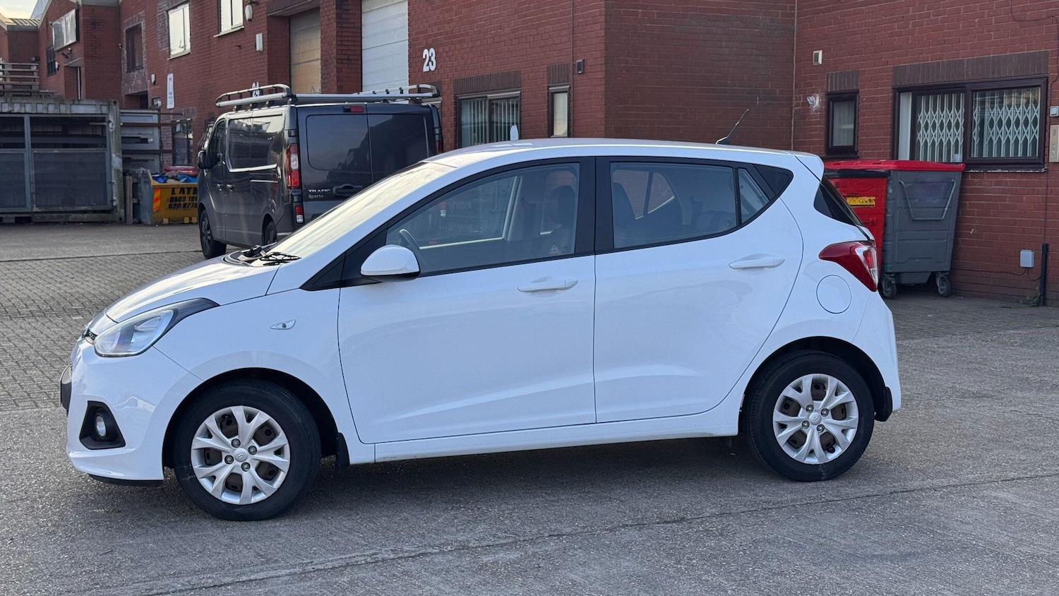 Used Hyundai i10 2014 for sale - 77737712: Photo 13