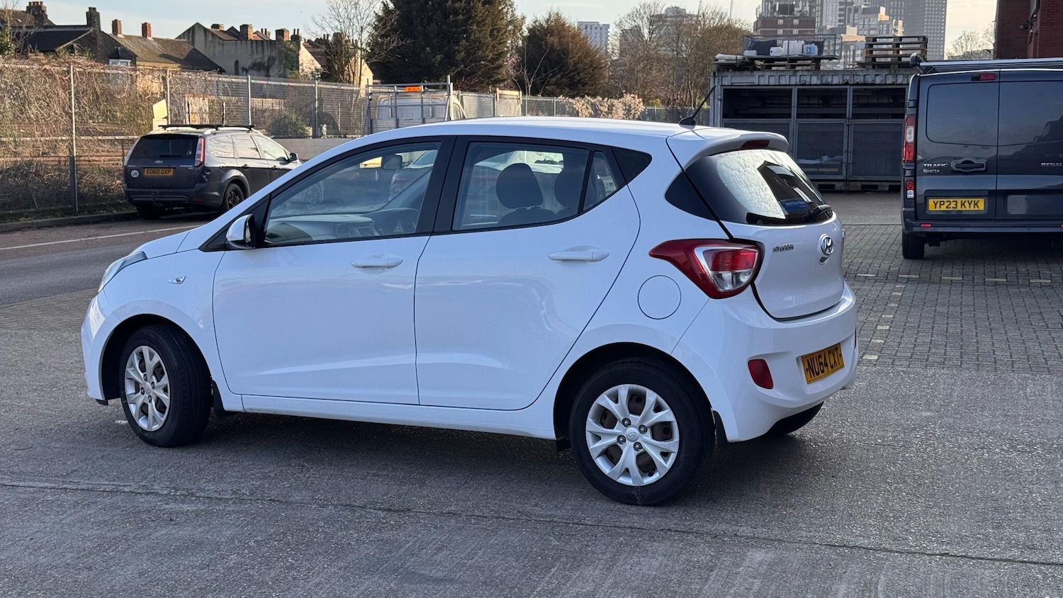 Used Hyundai i10 2014 for sale - 77737712: Photo 14