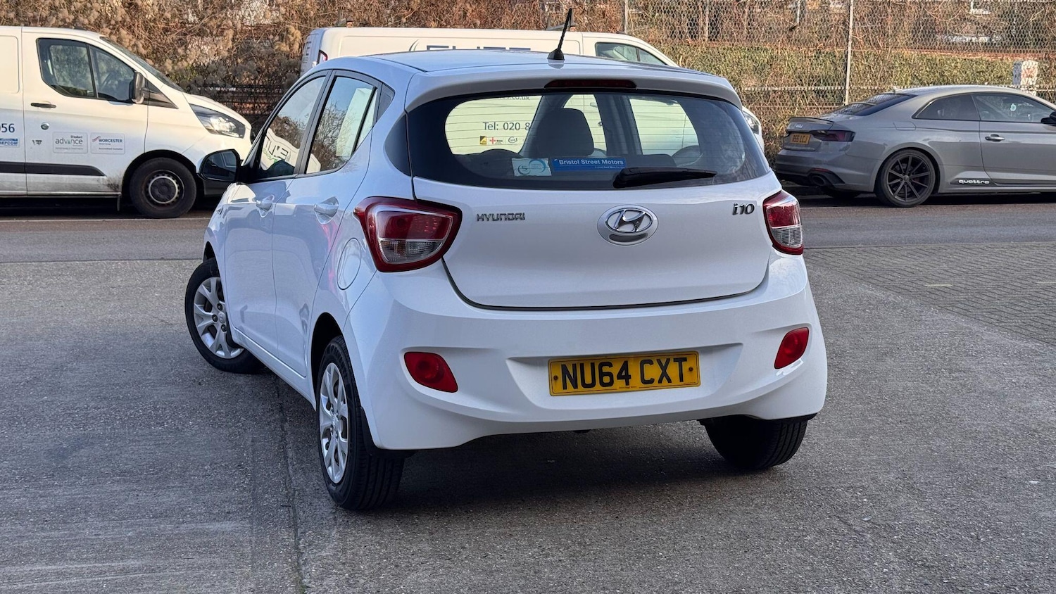Used Hyundai i10 2014 for sale - 77737712: Photo 17